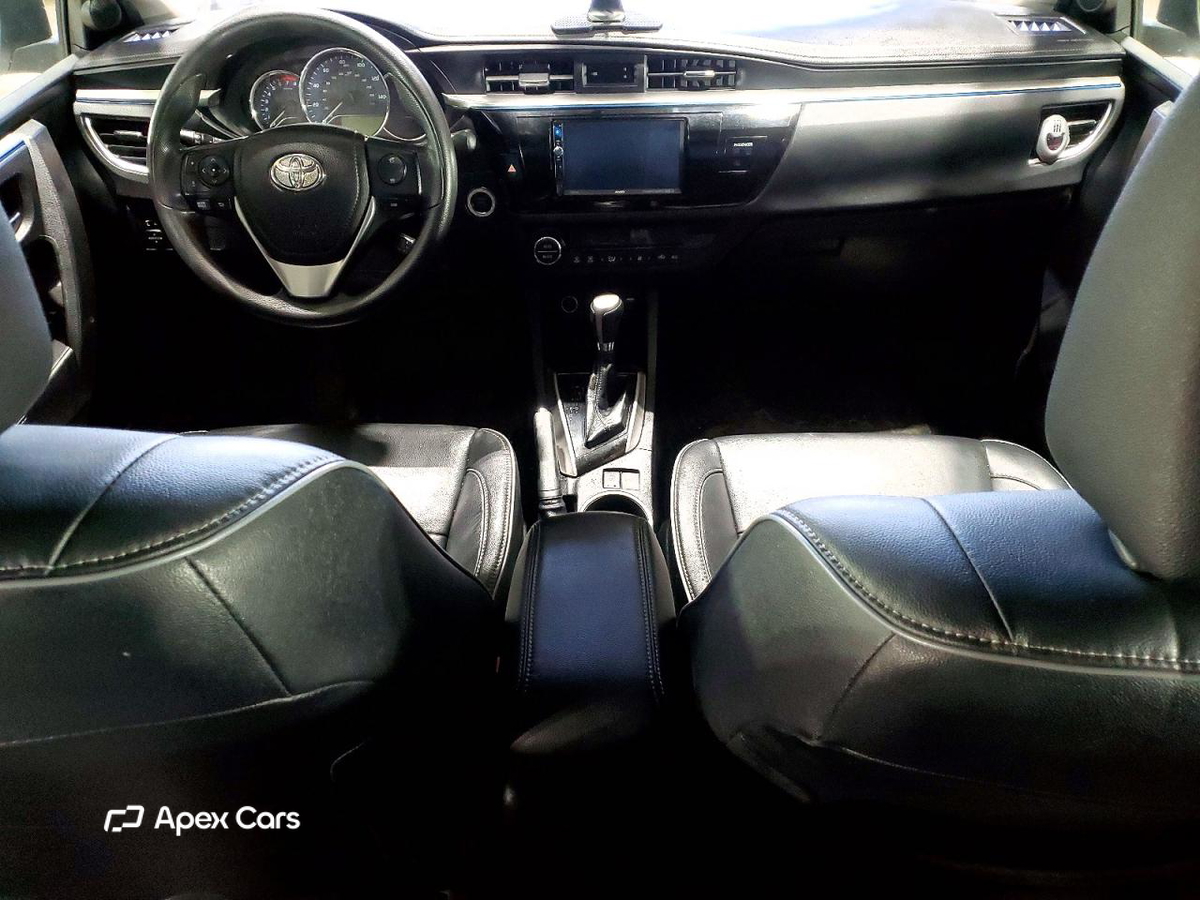 Toyota Corolla 2015
