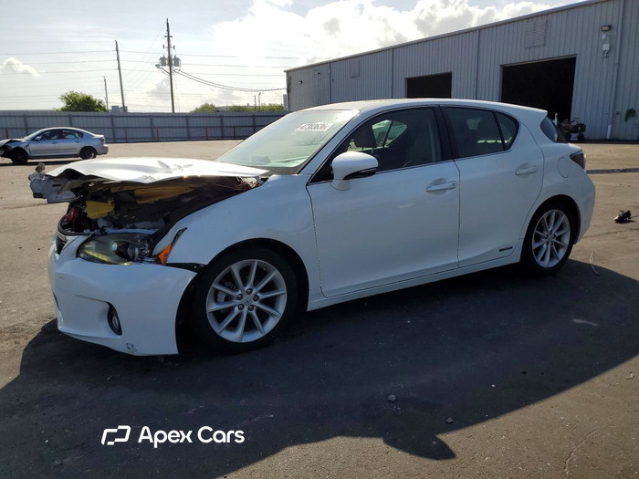 2013 Lexus CT - Image 1 of 5