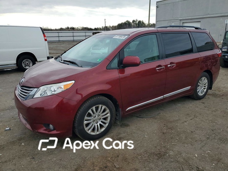 Toyota Sienna 2015 - Image 1 of 13