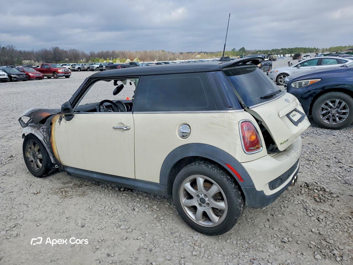 MINI Cooper 2010