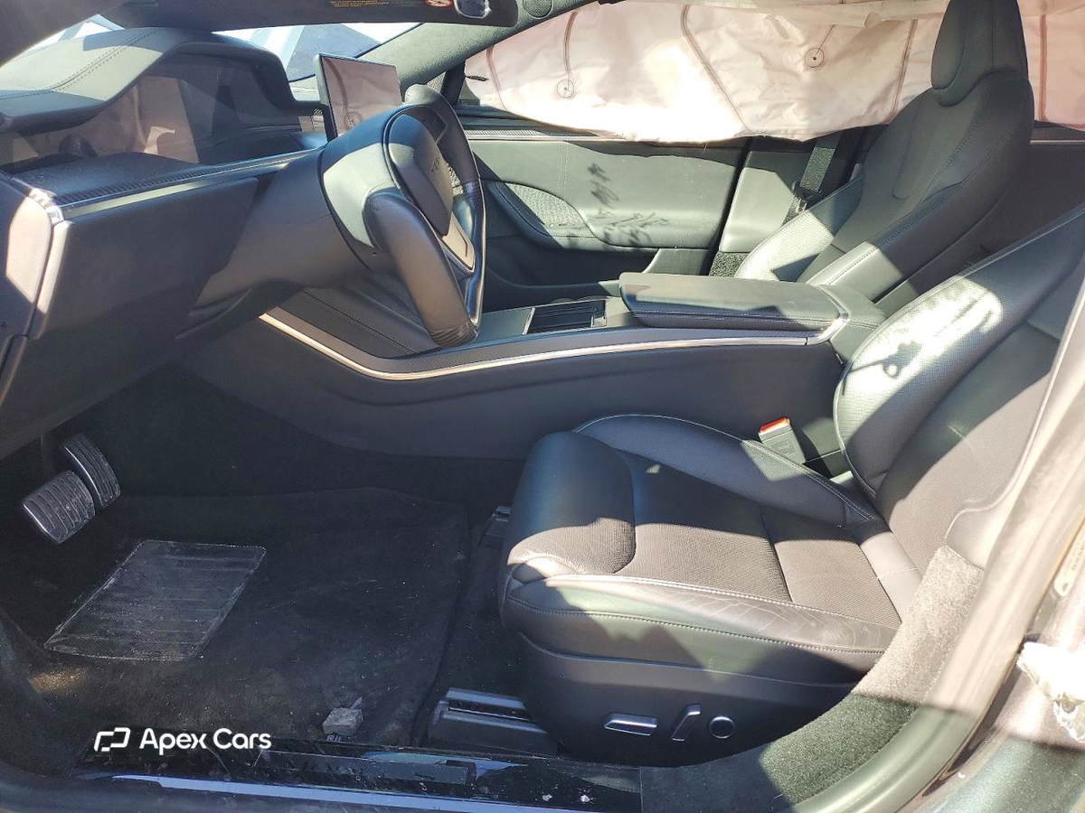 Tesla Model S 2021
