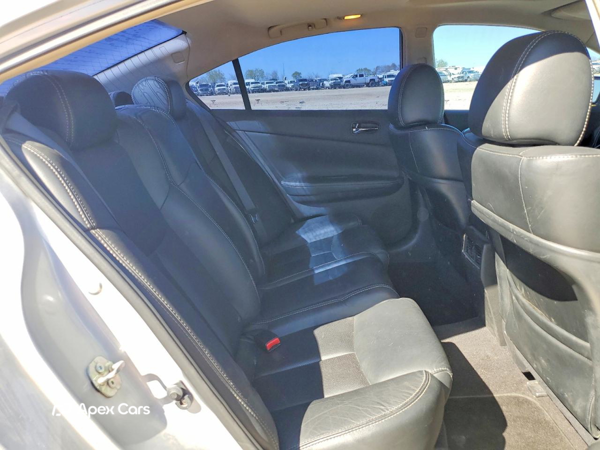 Nissan Maxima 2012