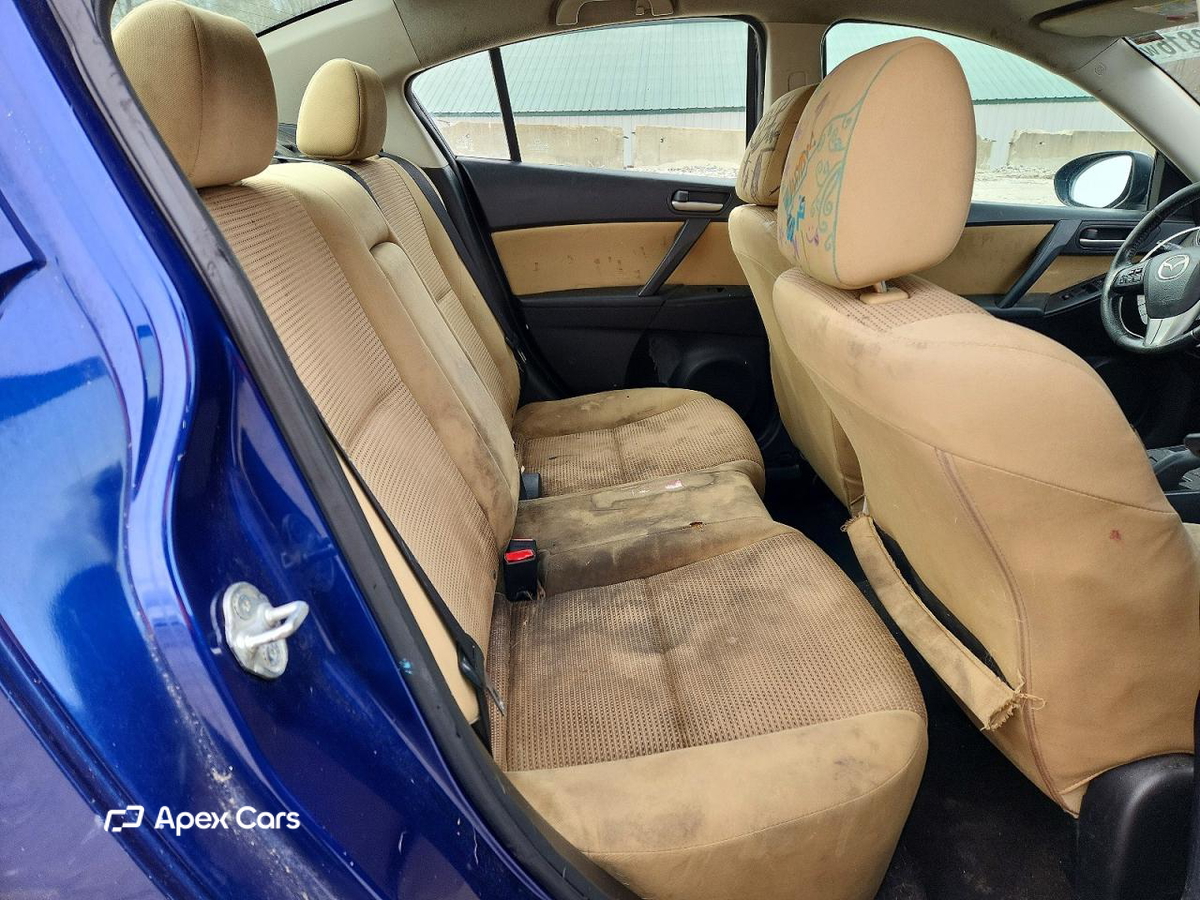 Mazda 3 2012