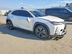 Lexus UX 2024