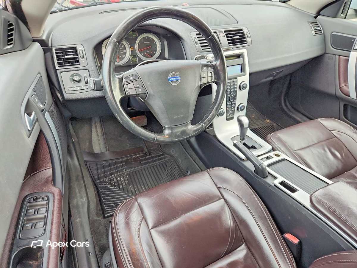 Volvo C70 2012