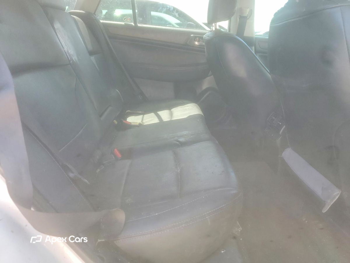 Subaru Outback 2016