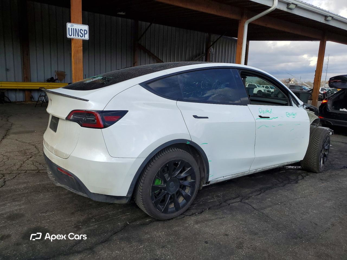 Tesla Model Y 2022