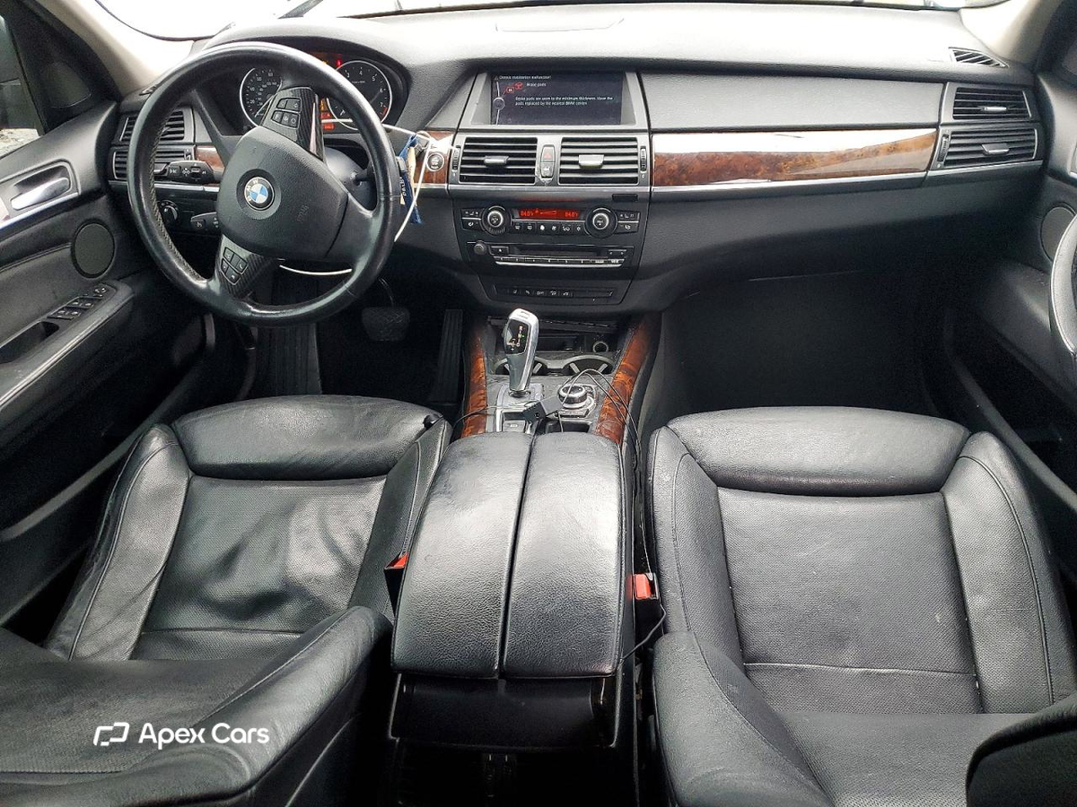 BMW X5 2011
