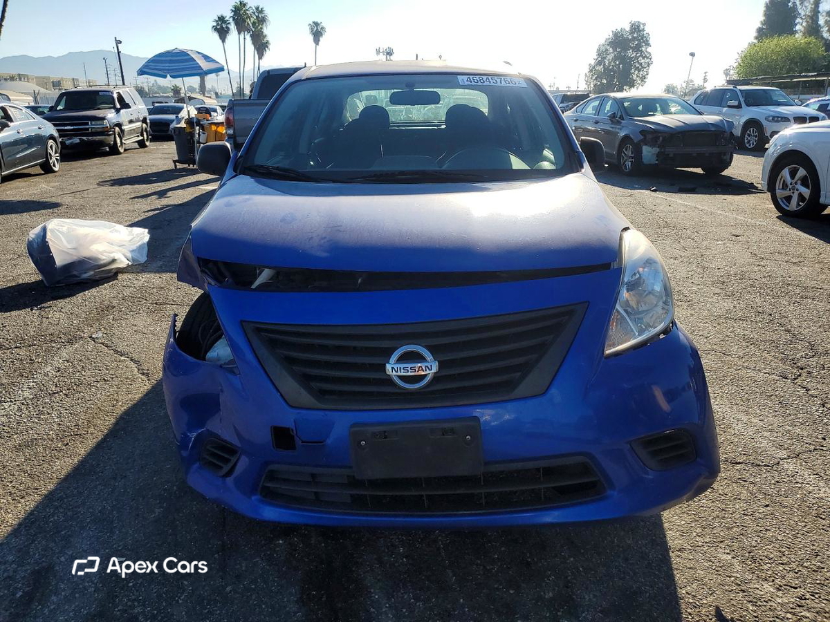 Nissan Versa 2014