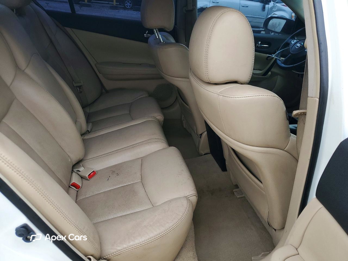 Nissan Maxima 2013