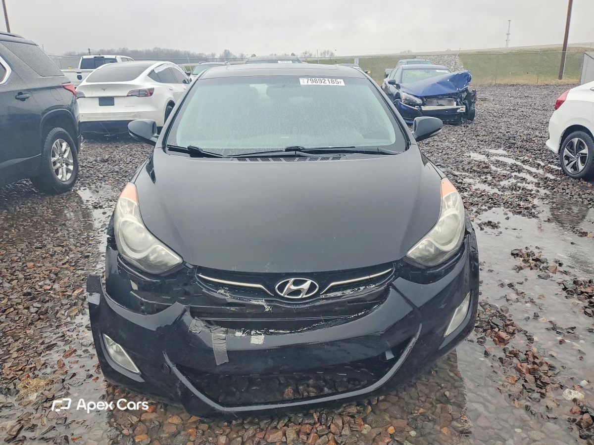 Hyundai Elantra 2012