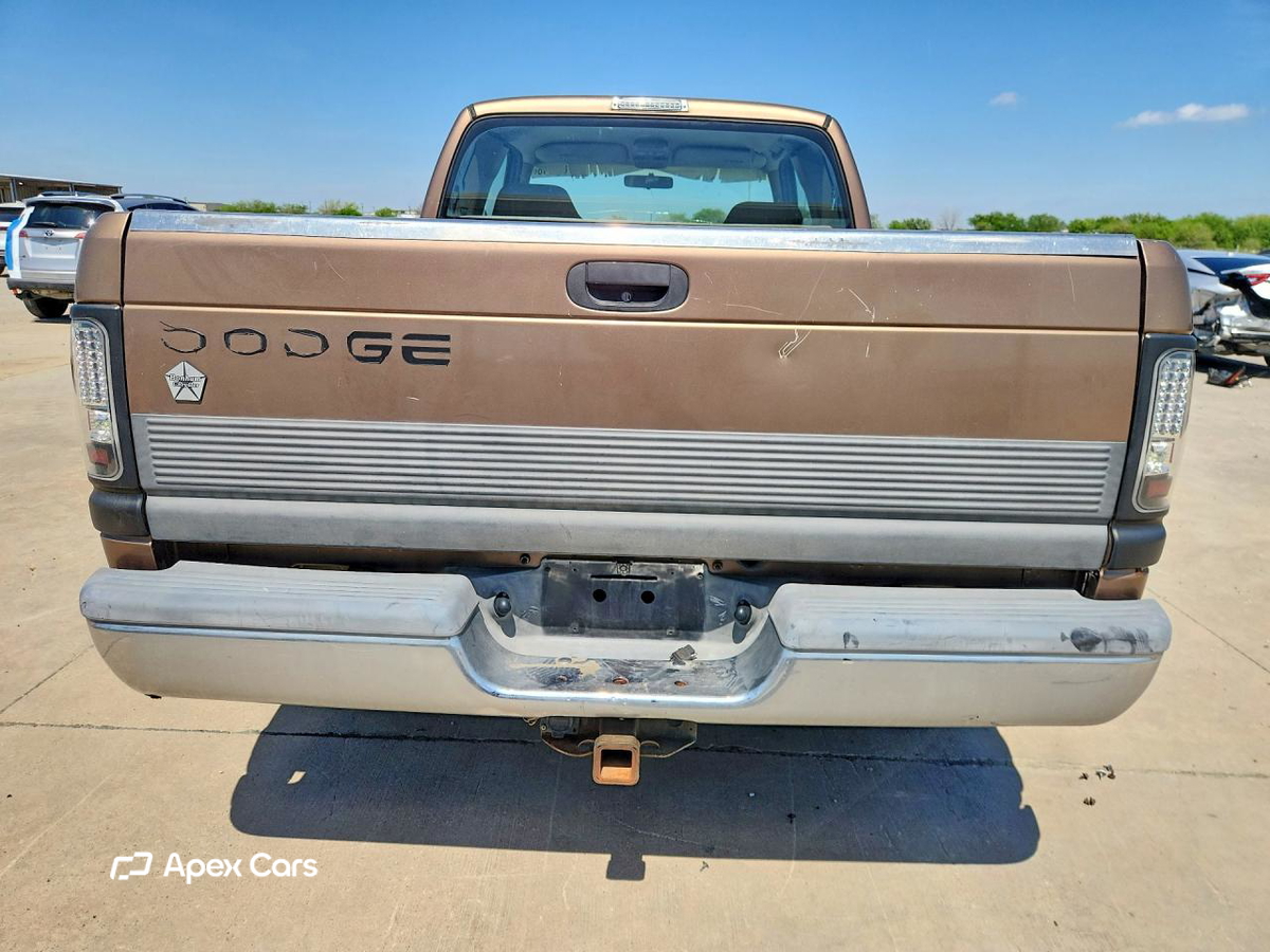 Dodge RAM 2000
