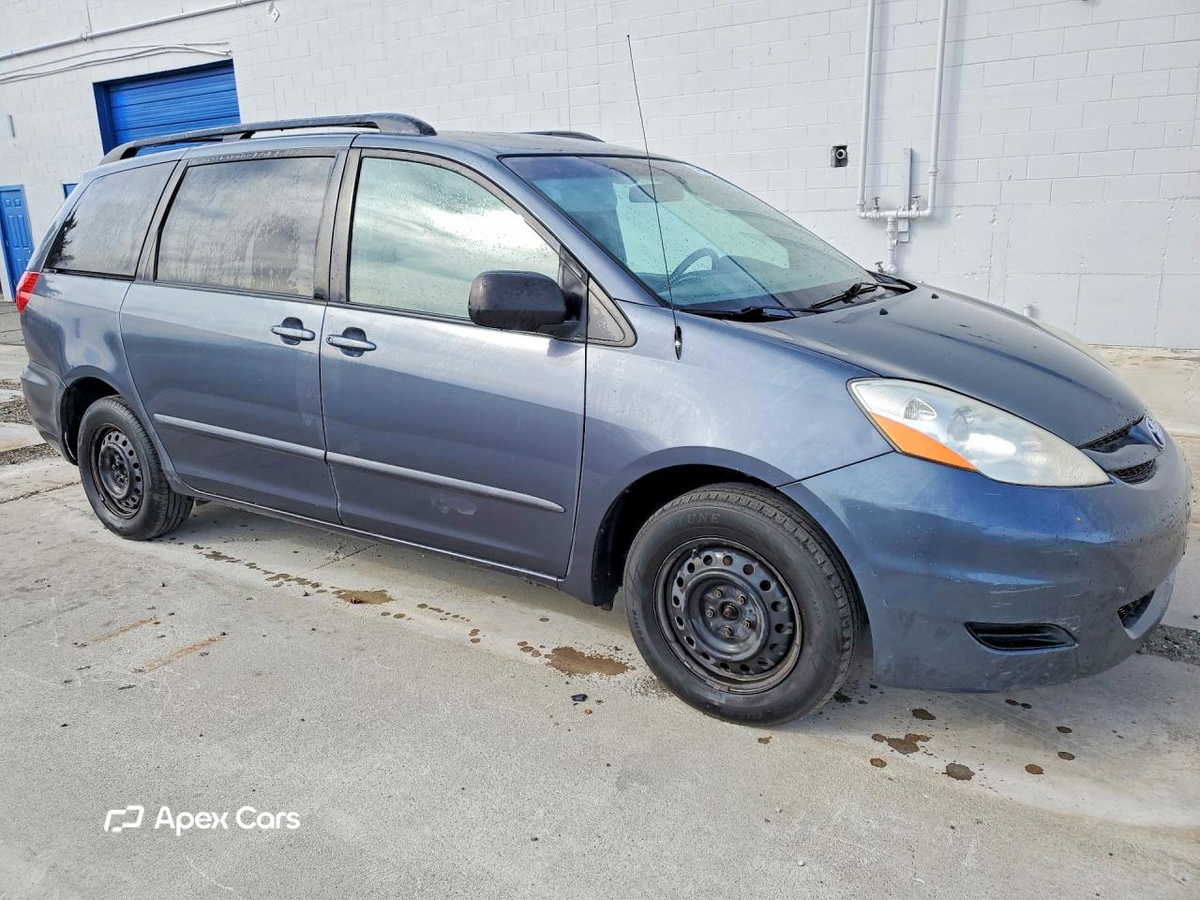 Toyota Sienna 2010