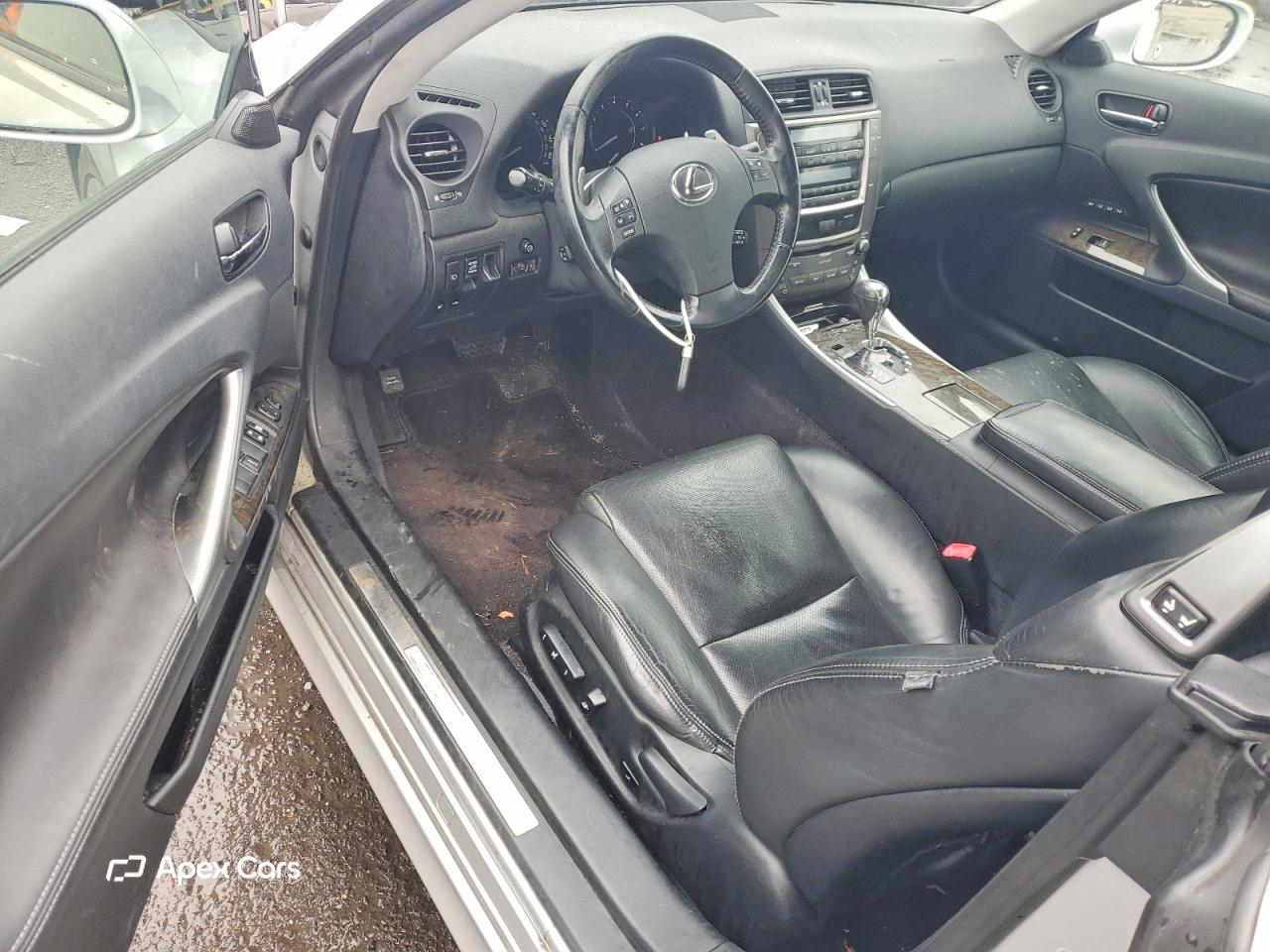 Lexus IS 2010