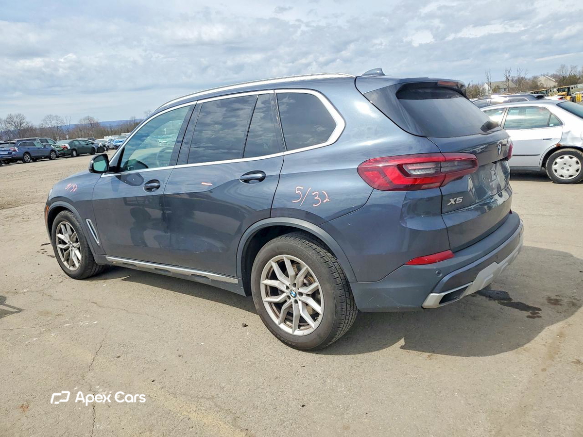 BMW X5 2021