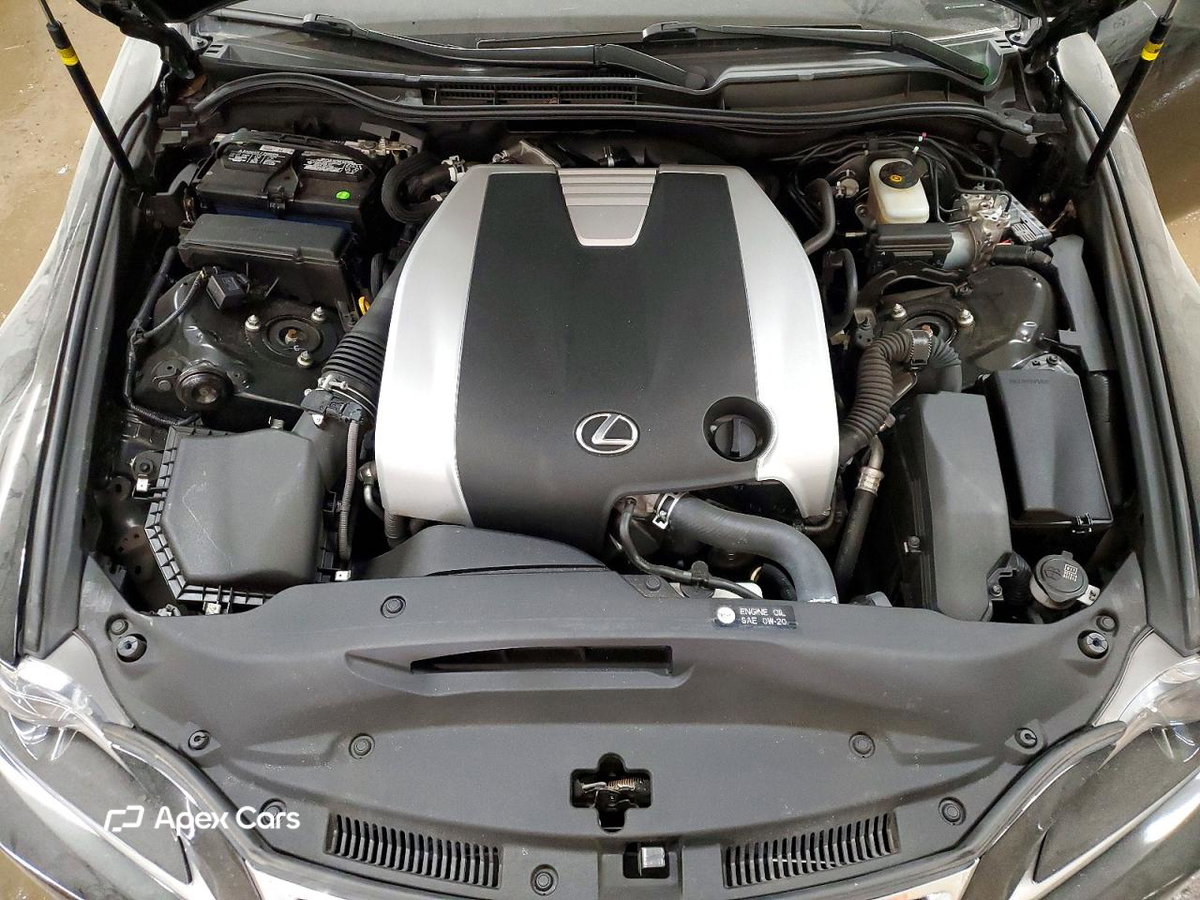 Lexus IS 2016