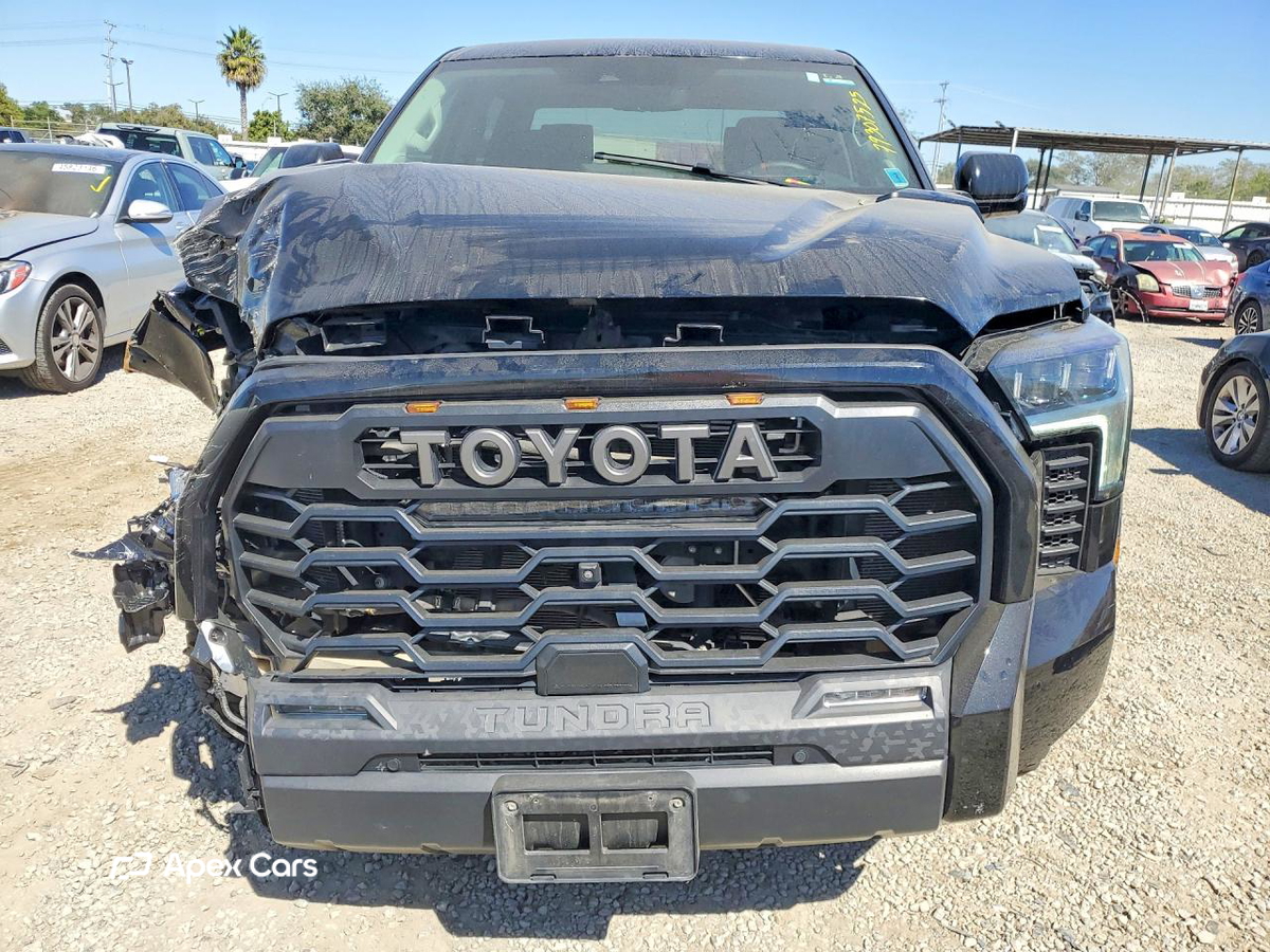 Toyota Tundra 2023