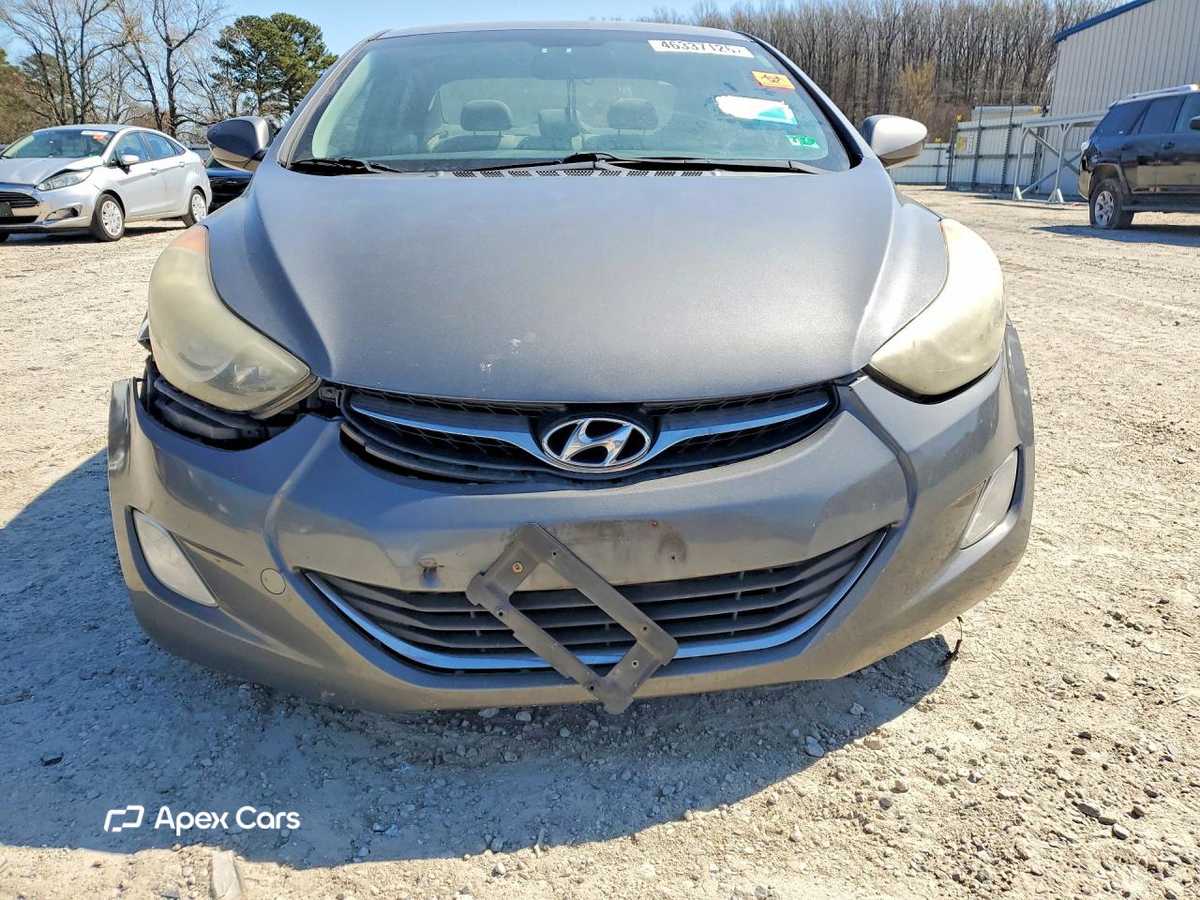Hyundai Elantra 2013