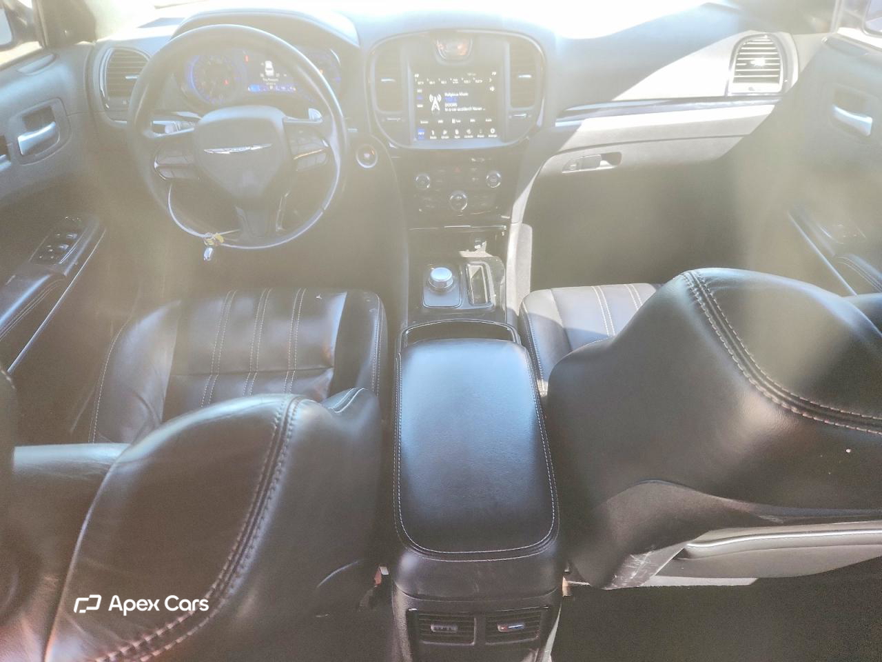 Chrysler 300 2019