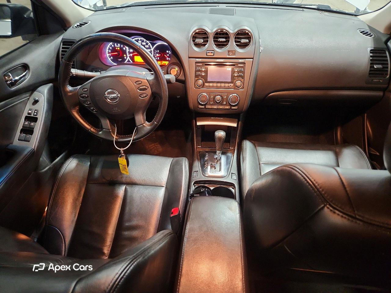 Nissan Altima 2012