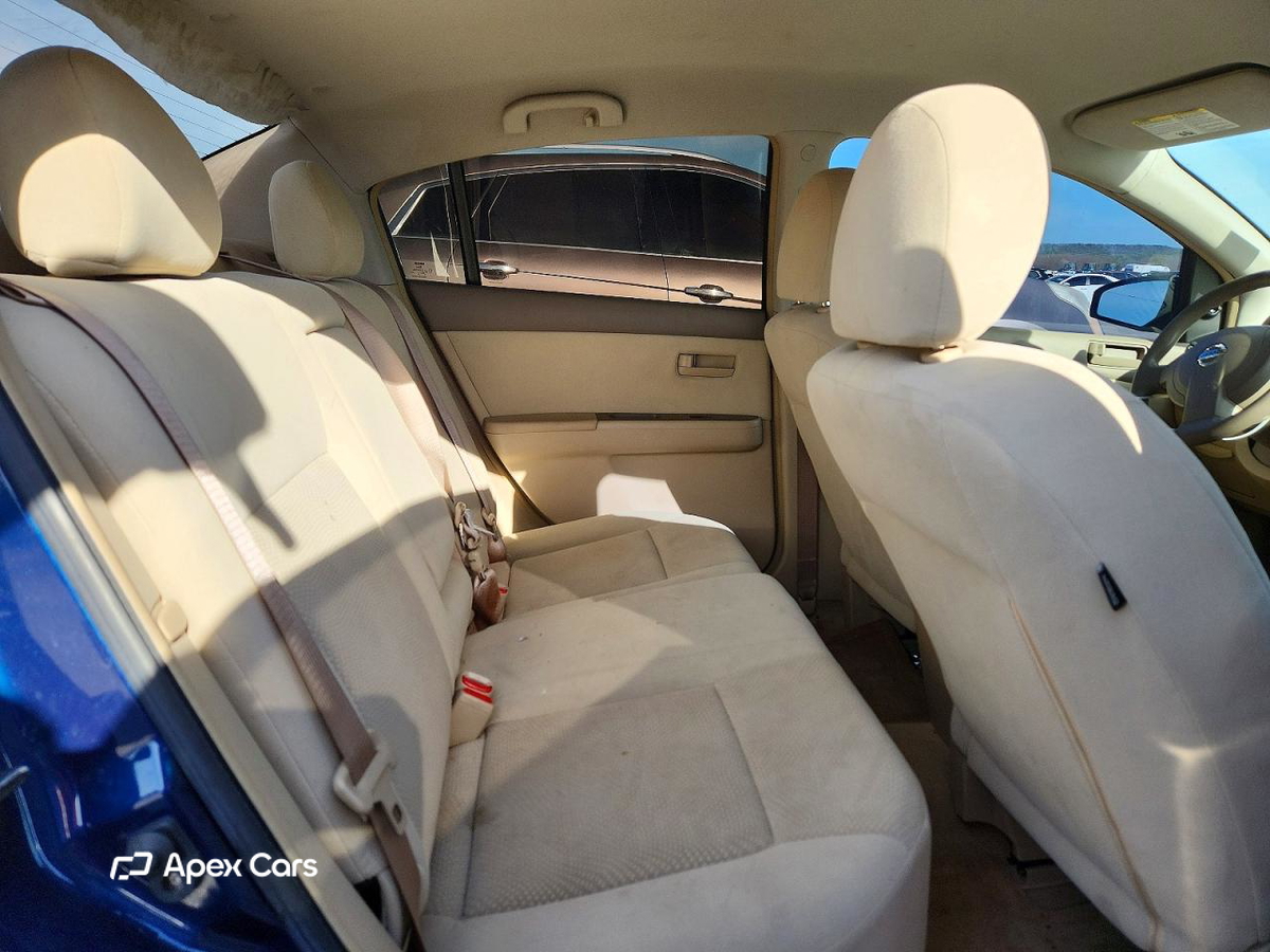 Nissan Sentra 2012
