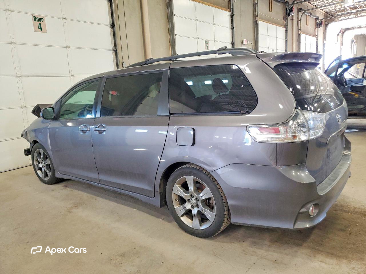 Toyota Sienna 2011