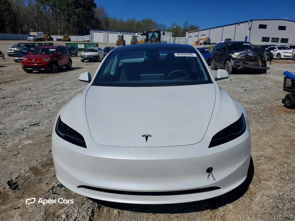 Tesla Model 3 2024
