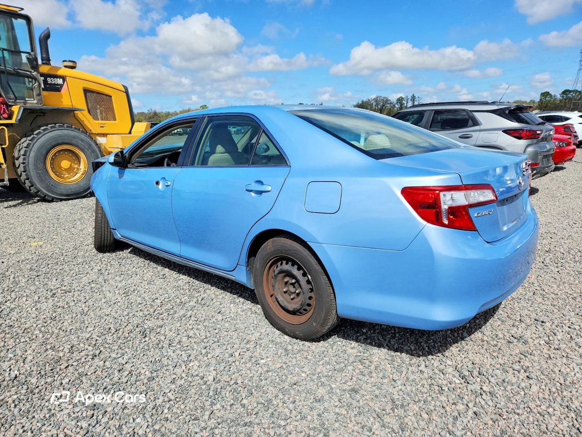 Toyota Camry 2012