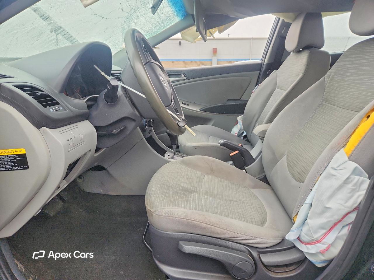 Hyundai Accent 2015