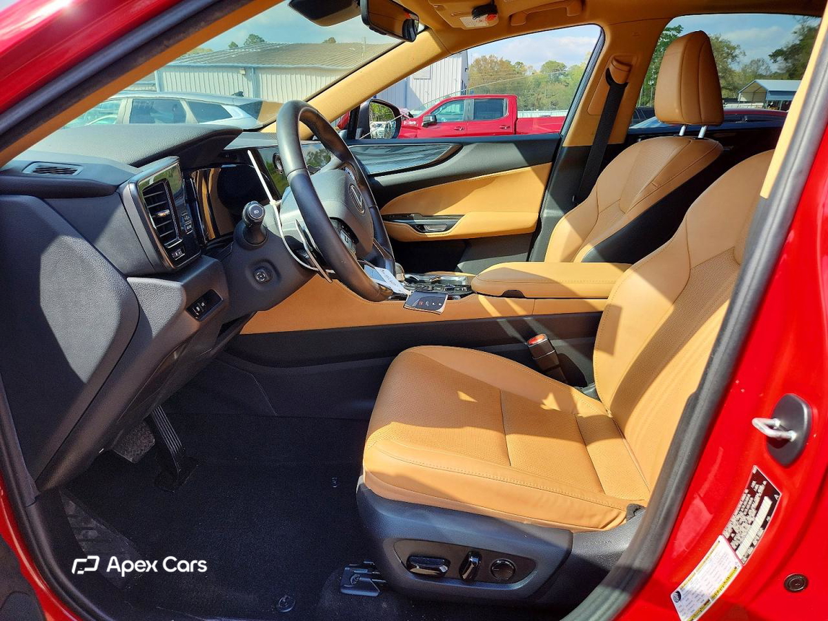 Lexus NX 2024
