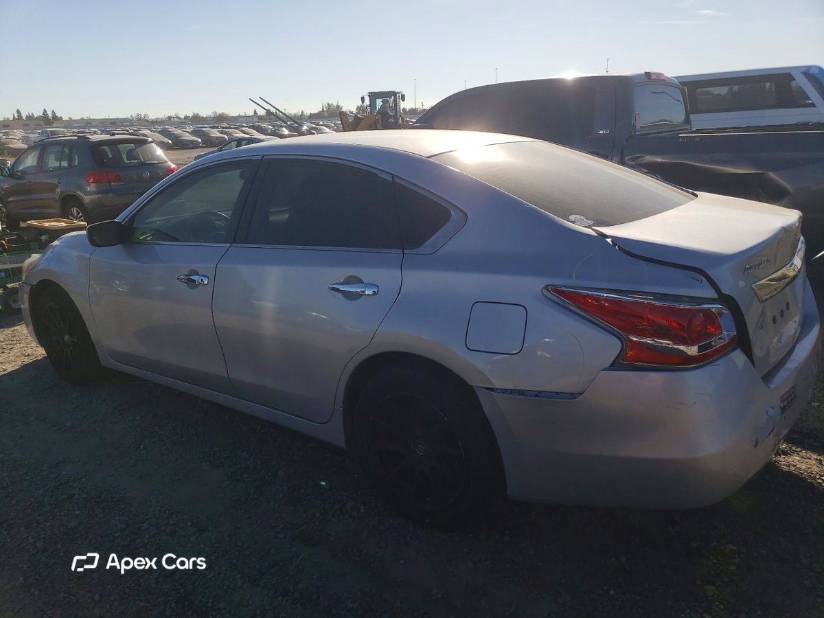 Nissan Altima 2015
