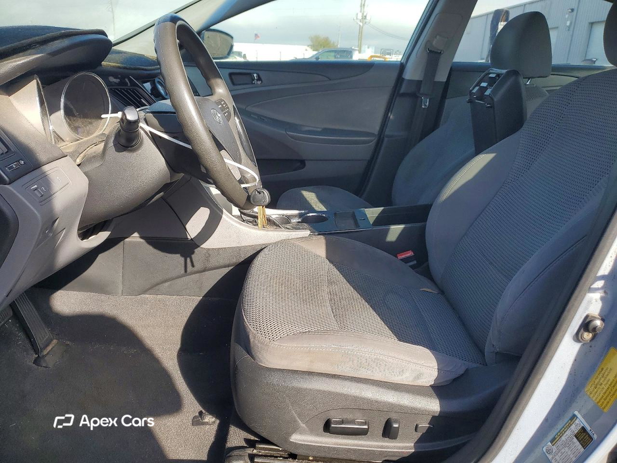 Hyundai Sonata 2011