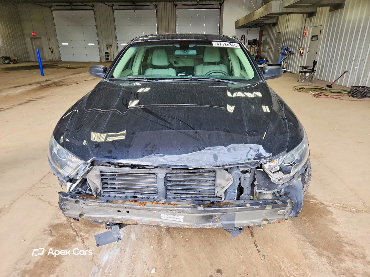 Ford Taurus 2016