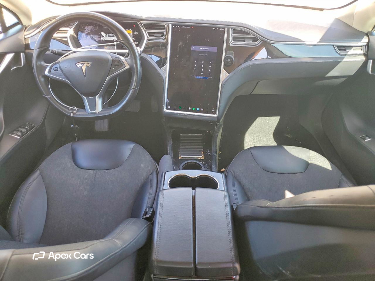 Tesla Model S 2013