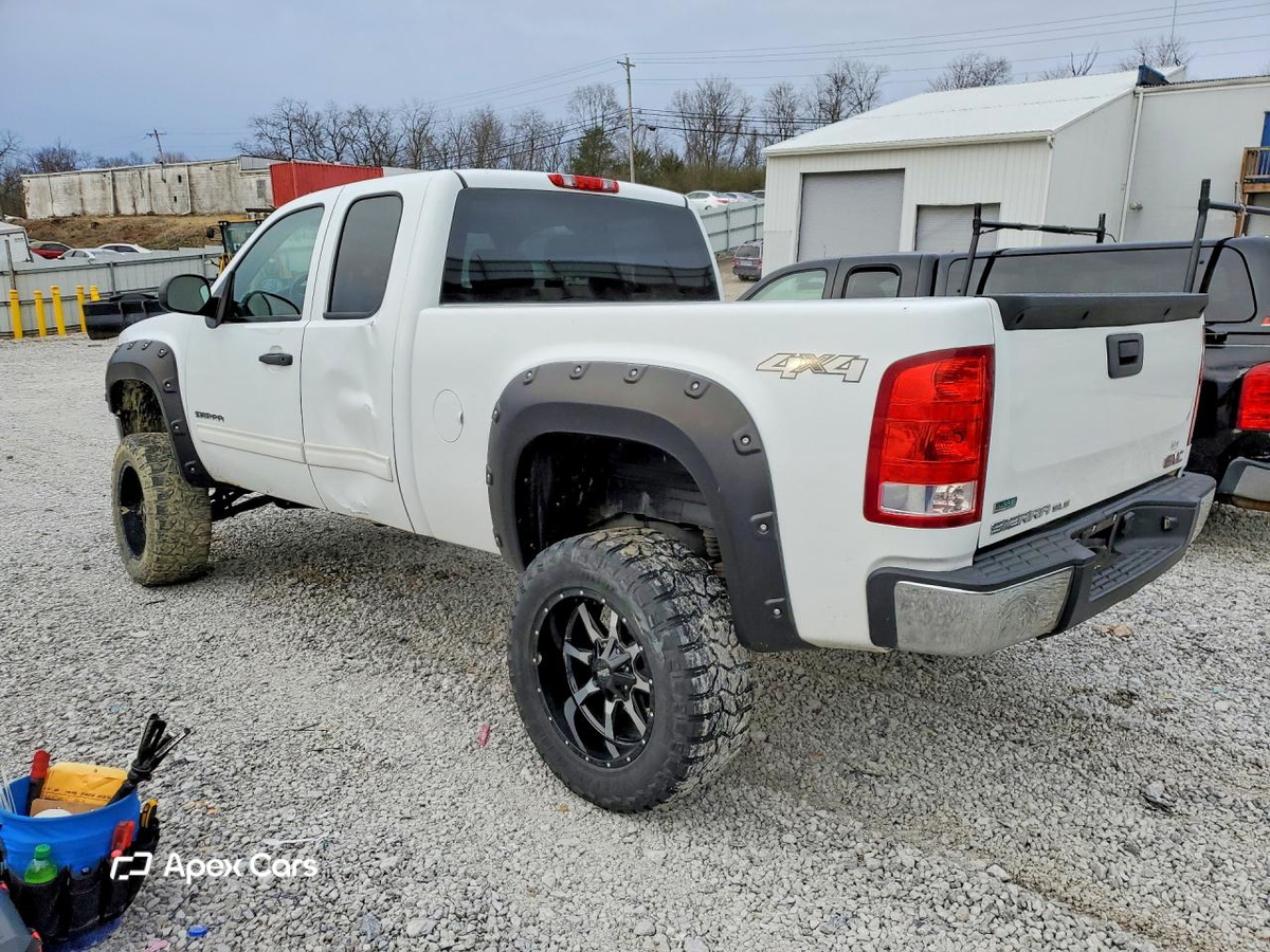 GMC Sierra 2011