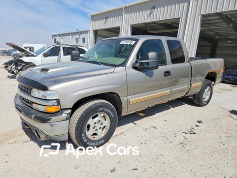 Chevrolet Silverado 2001 - Image 1 of 12