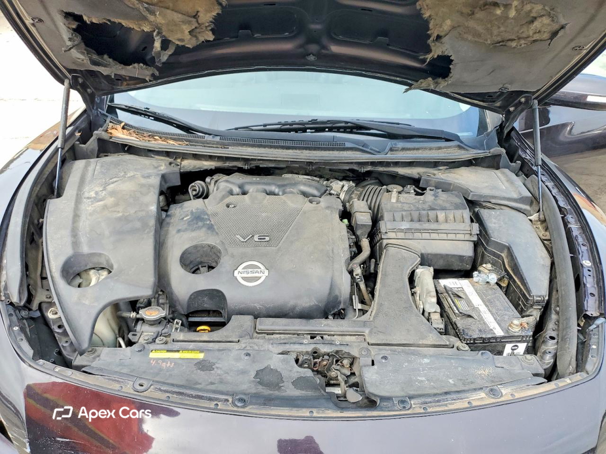 Nissan Maxima 2010