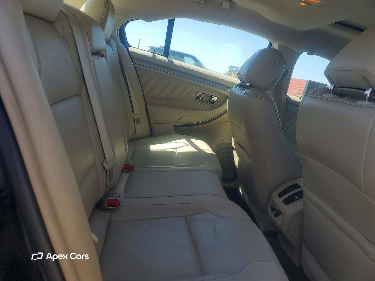 Ford Taurus 2014
