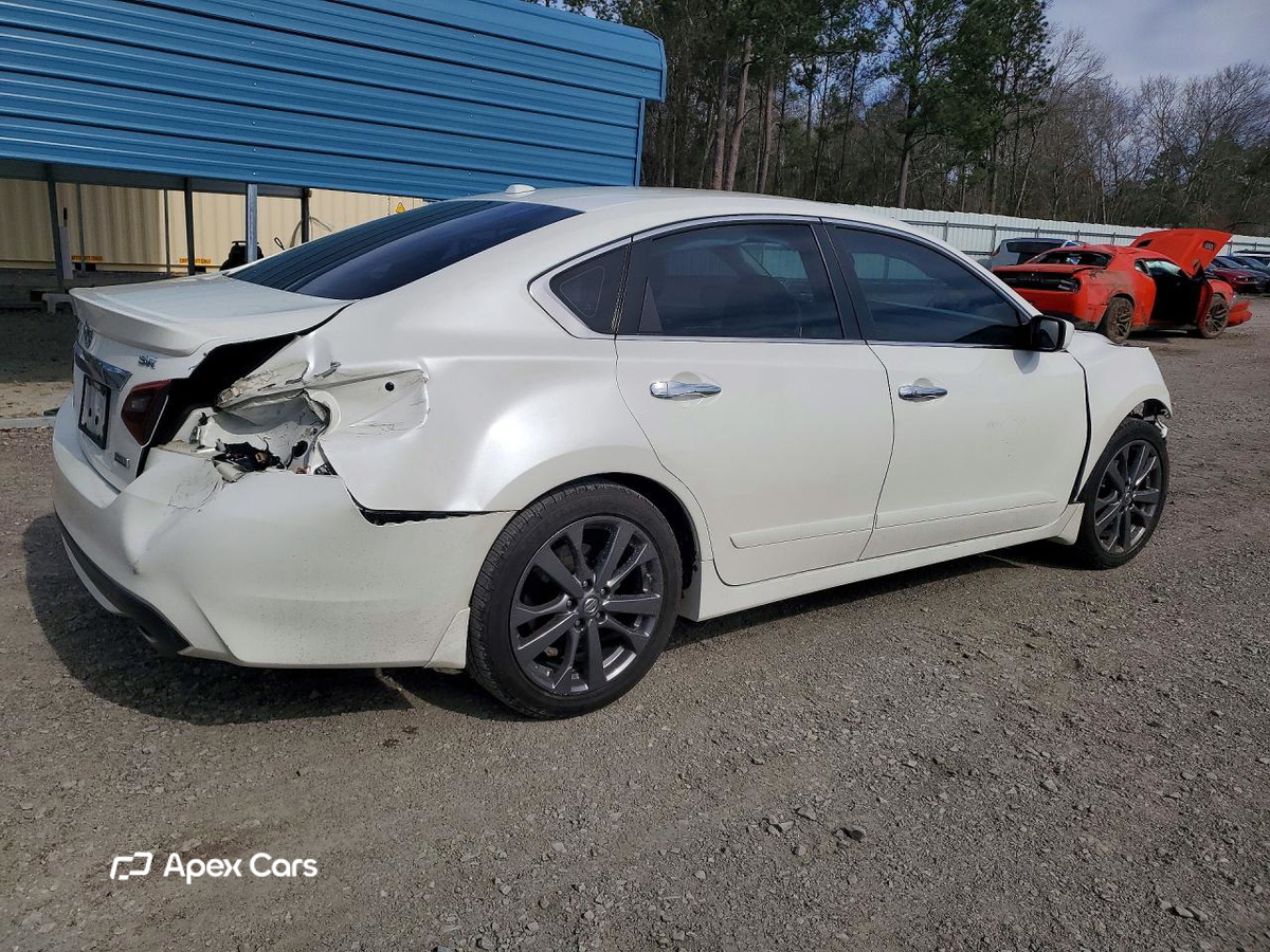 Nissan Altima 2018