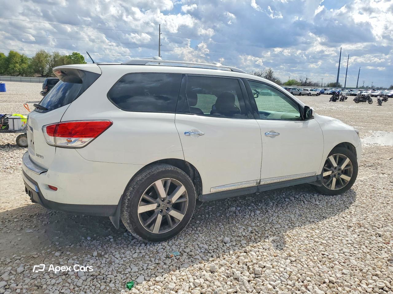 Nissan Pathfinder 2014