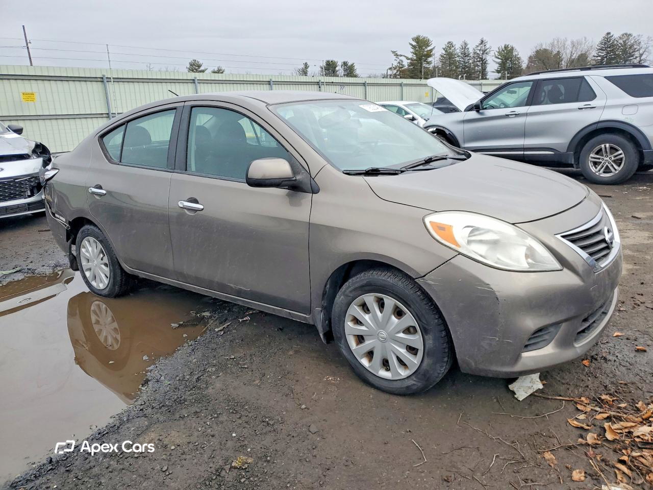 Nissan Versa 2012