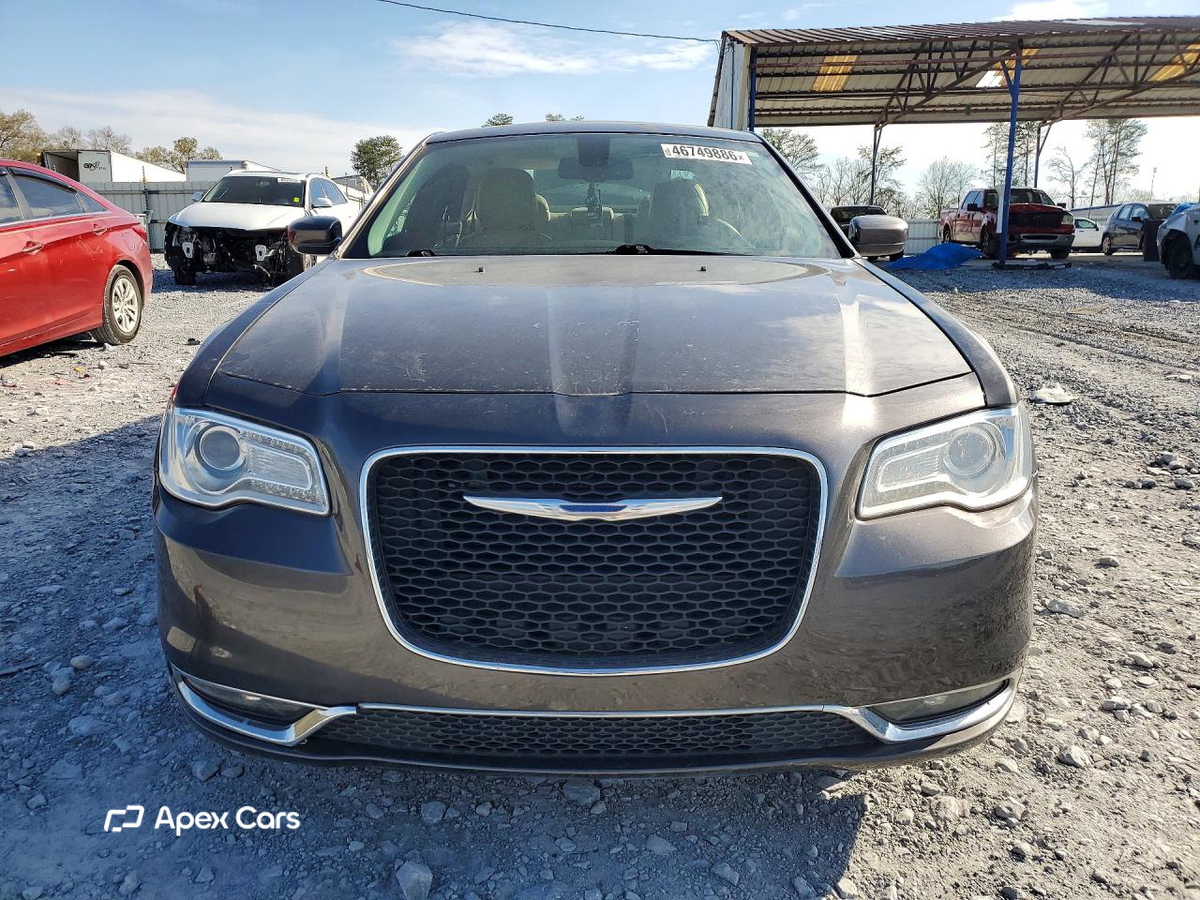 Chrysler 300 2017
