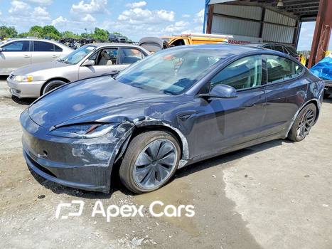 Tesla Model 3 2025 - Image 1 of 14