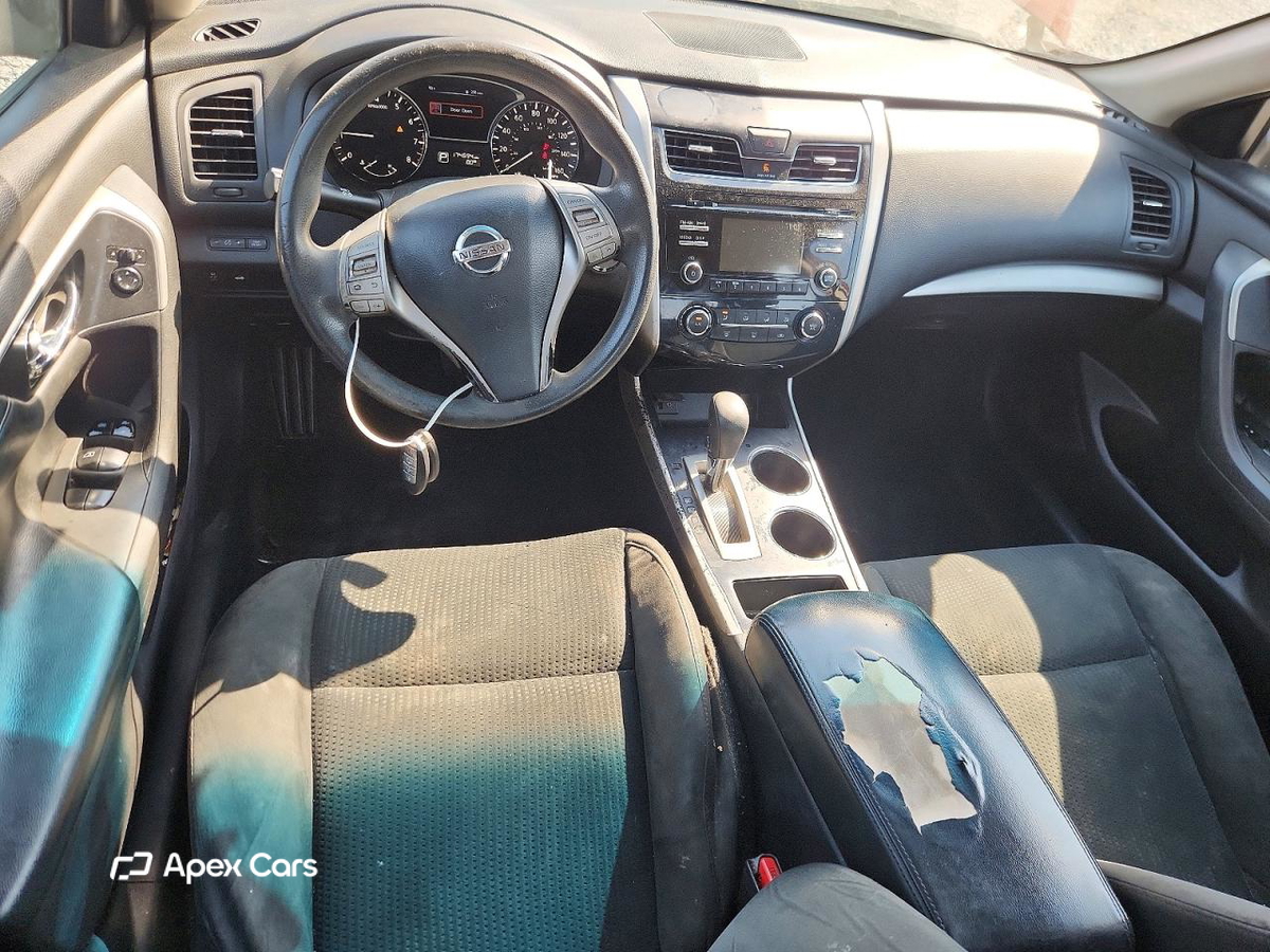 Nissan Altima 2015