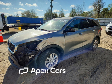 Kia Sorento 2017 - Image 1 of 14