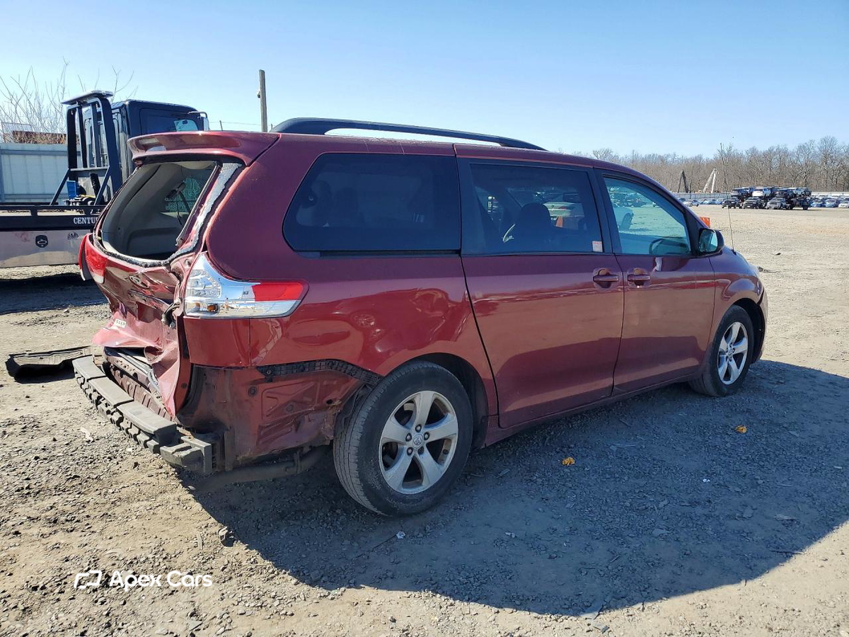 Toyota Sienna 2011