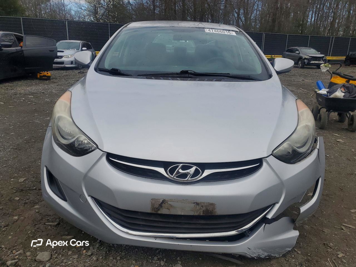Hyundai Elantra 2013