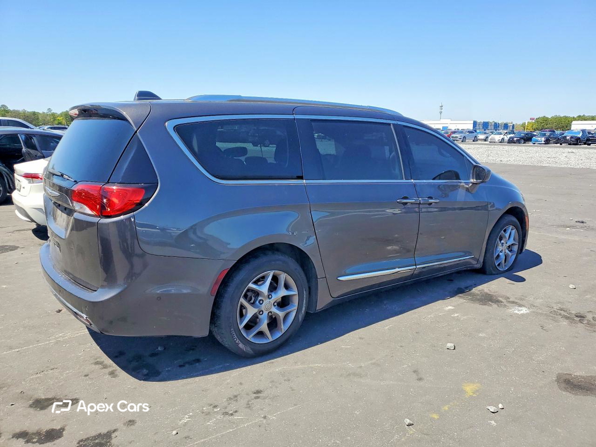 Chrysler Pacifica 2017