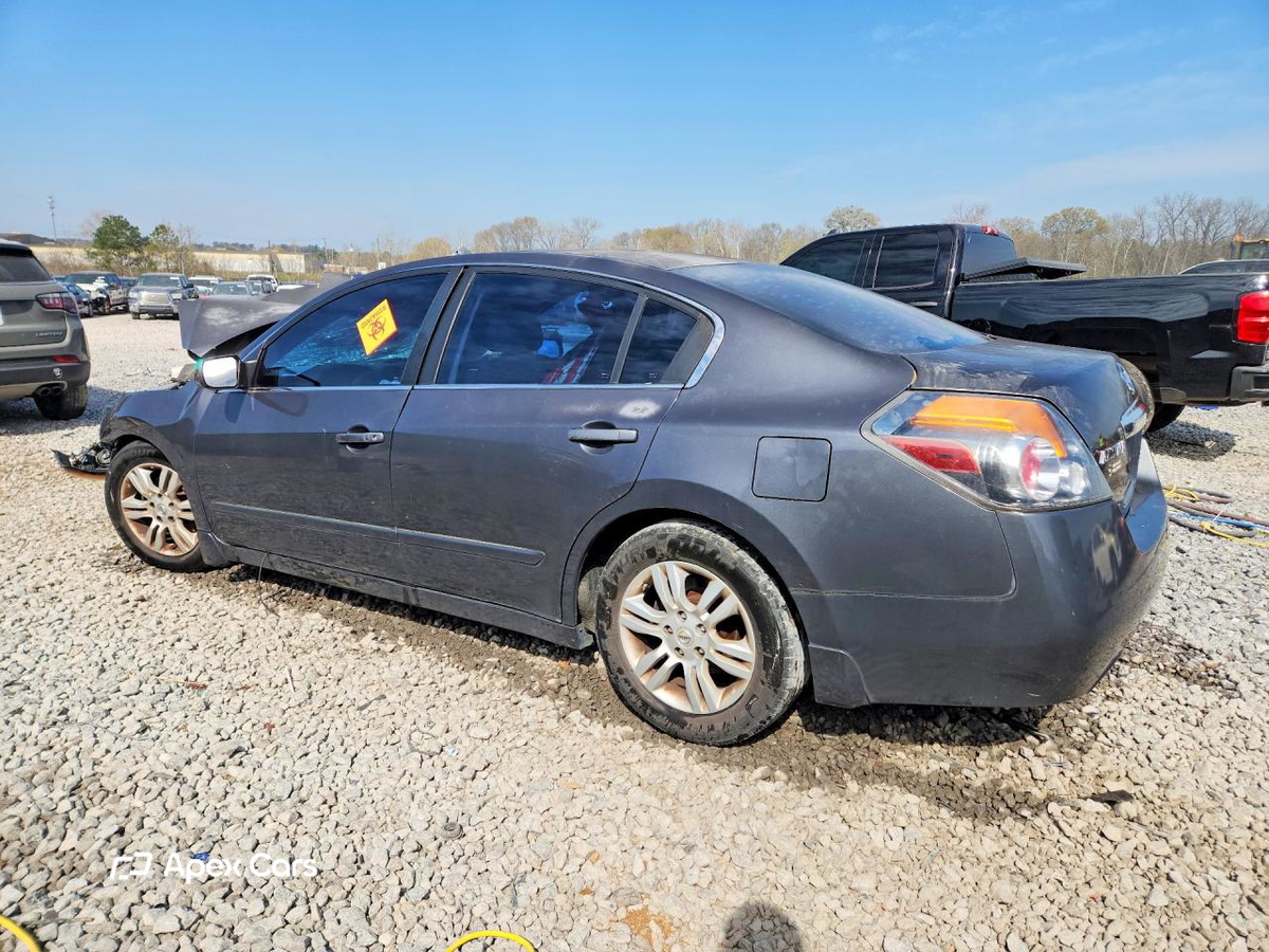 Nissan Altima 2012
