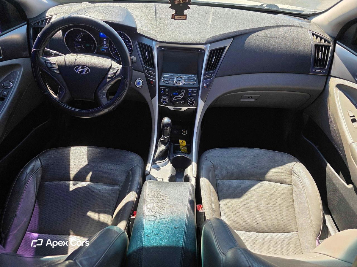 Hyundai Sonata 2012